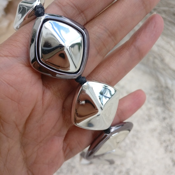 Cool Vintage Plastic Necklace. - Picture 8 of 9